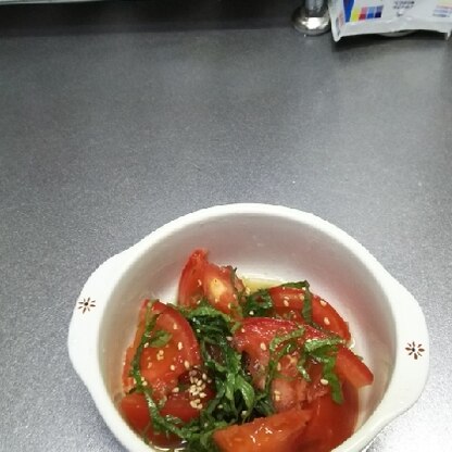 実家からもらったトマトと大葉で作りました☆簡単で美味しい～♪